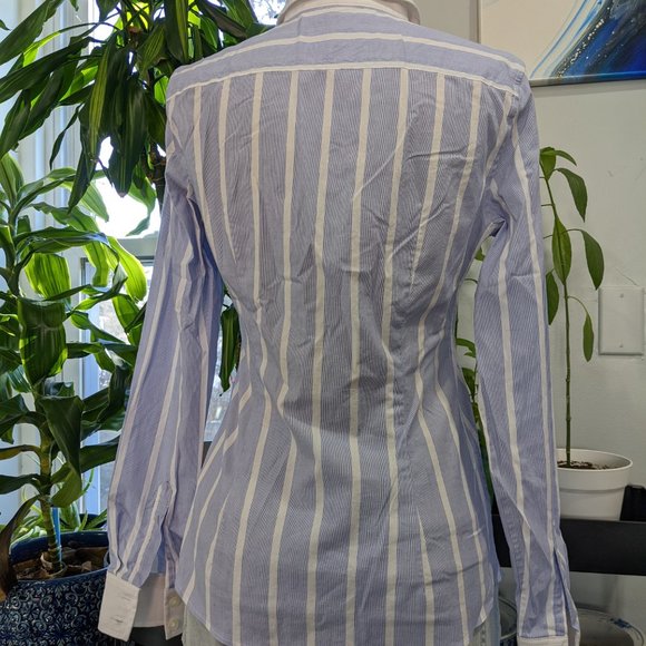 Womens Banana Republic Button Down Shirt Striped Blue and White Size 0 - Picture 2 of 4